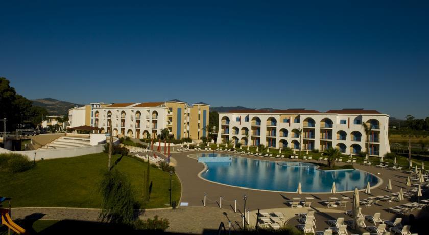 Отель Centro Turistico Alberghiero Toccacielo