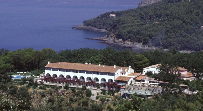 Отель Santavenere Hotel