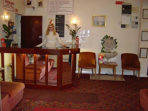 Отель Cranbrook Hotel