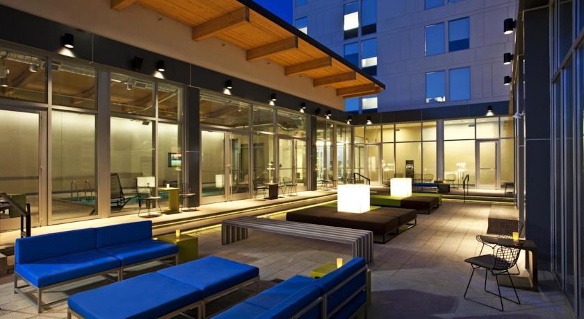 Отель Aloft Dulles Airport North