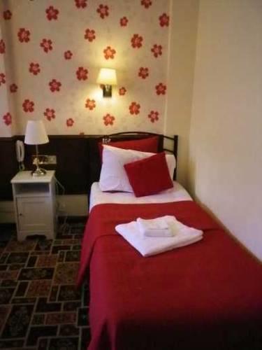 Hyde Park Court Hotel