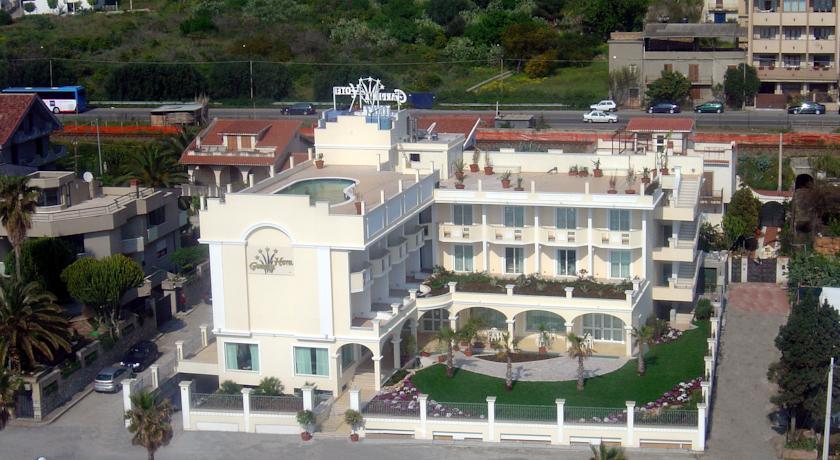 Отель Gardenia Hotel