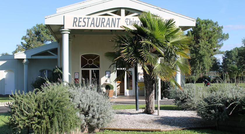 Отель Hotel Le Pavillon De Saint Aubin