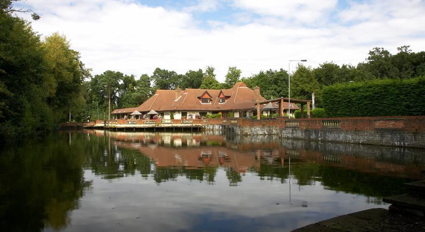 Отель Potters Inn
