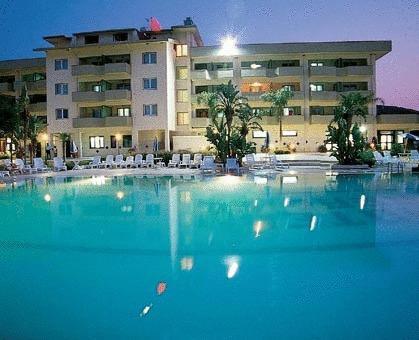 Отель Hotel Village Paradise