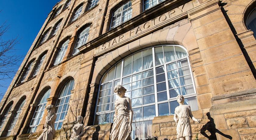 Апартаменты Derry Self Catering Apartments