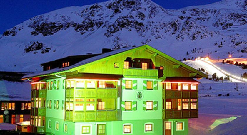Апартаменты Apparthotel Bernhof