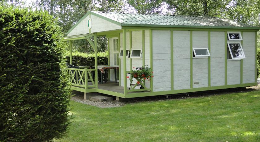 Отель Camping les Pinasses