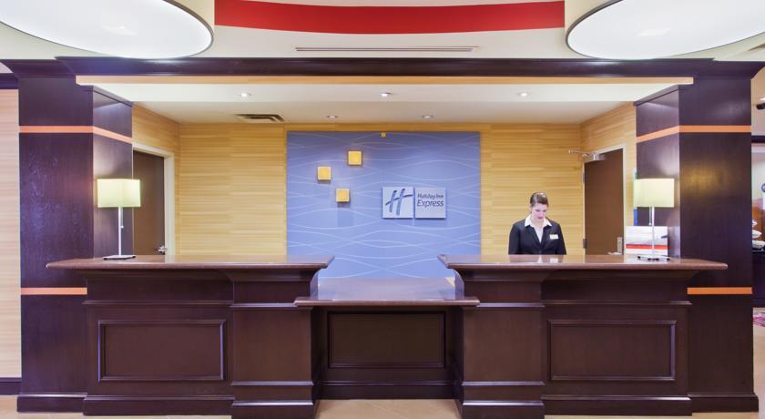 Отель Holiday Inn Express Rome-East