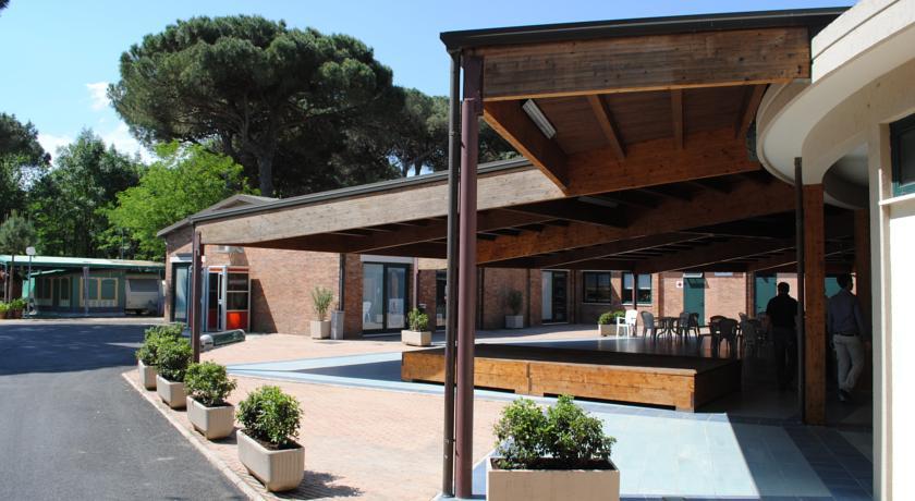 Отель Club del Sole Marina Camping Village