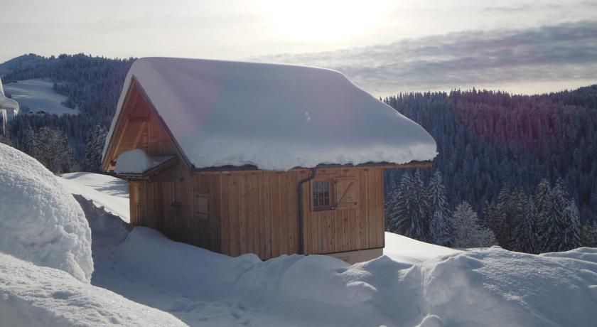 Отель Appartement Le Mazot