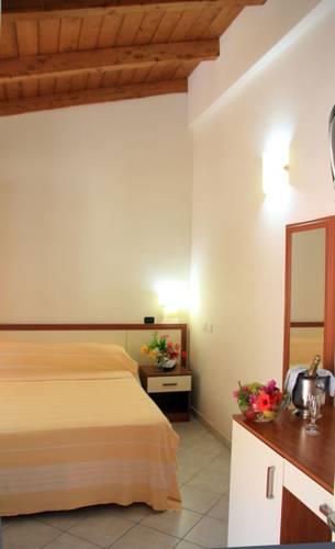 Отель Arcomagno Village Hotel