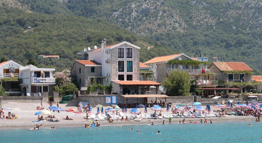Apartments Galija