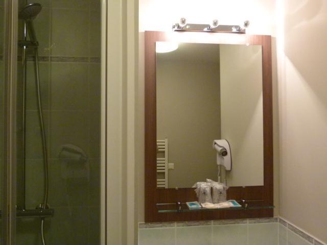 Отель Hotel Les Bruyères
