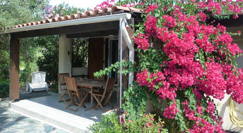 Апартаменты Villa A Pineta