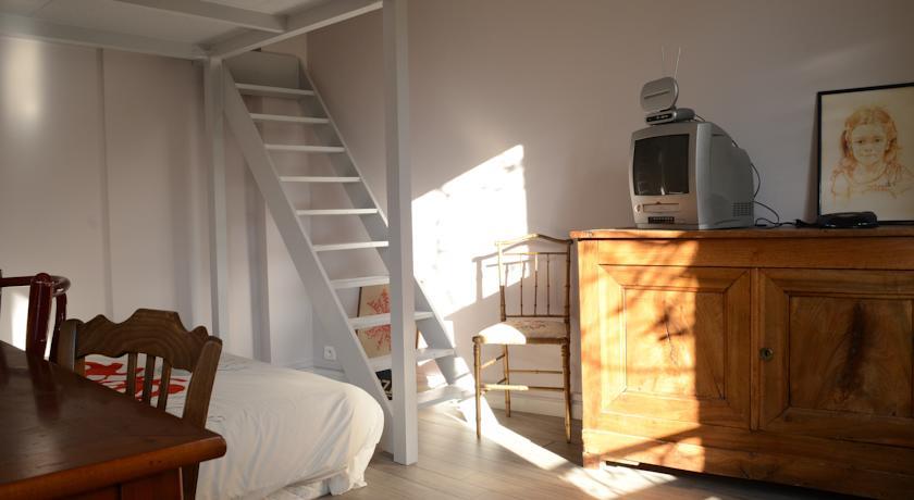 Апартаменты Apartment by the Seine