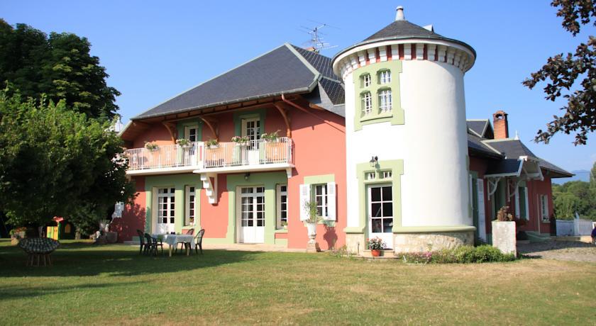 Мини-отель Au Manoir de la Tour
