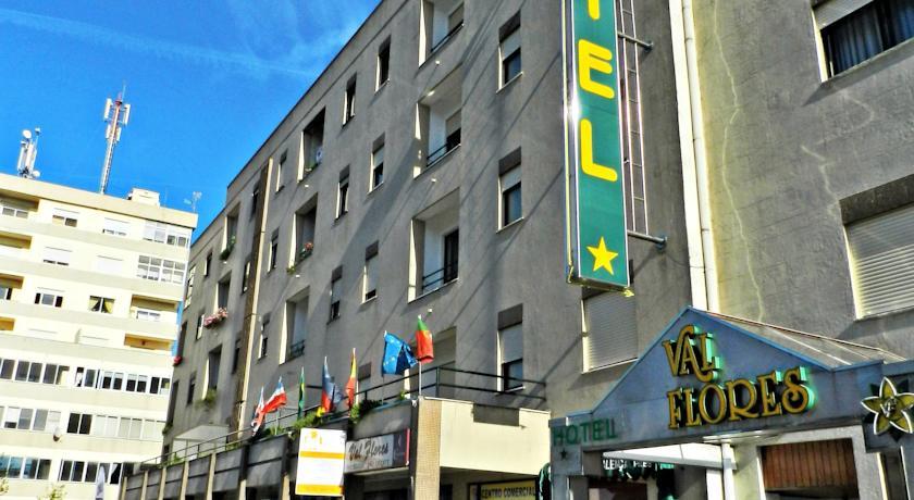 Отель Hotel Val Flores