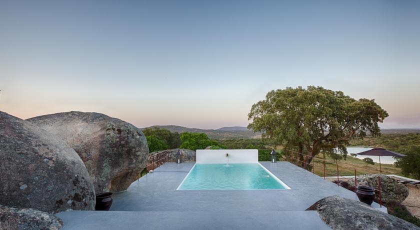 Отель Monte Velho Equo-Resort