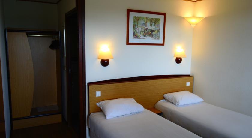 Отель Campanile Hotel & Restaurant Arnhem - Zevenaar
