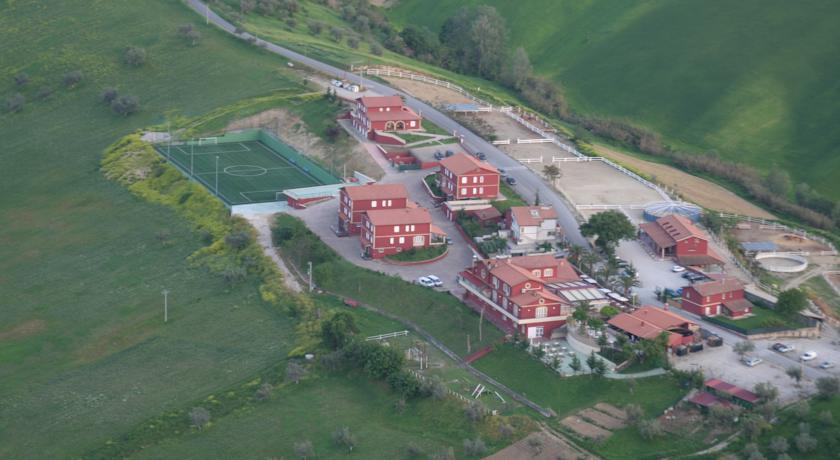 Отель Fattoria Cerreto