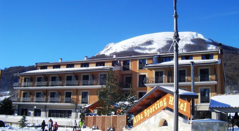 Отель Alba Sporting Hotel
