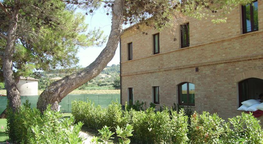 Отель Agriturismo La Fonte