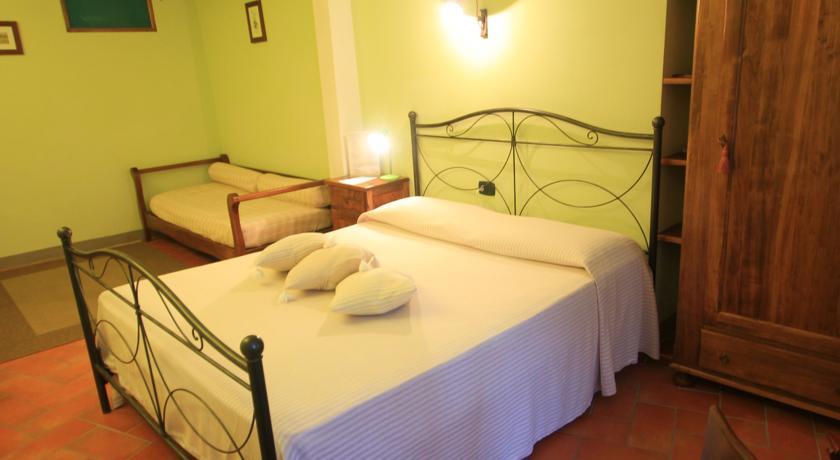 Гостевой дом Camere & Apartments Nell'Antico Borgo
