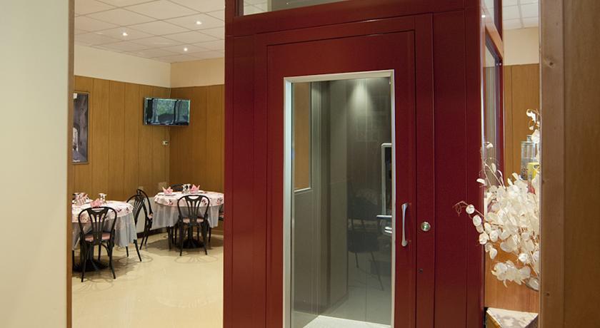 Отель Hotel Nilde