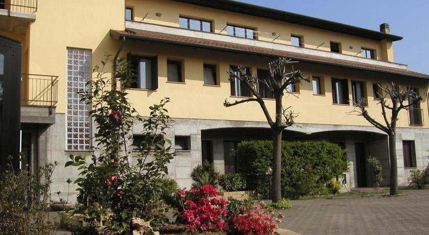 Отель Albergo Sant'Anna