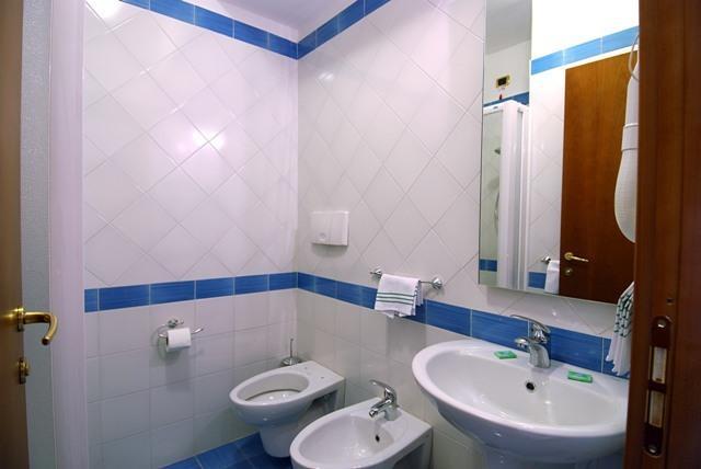 Отель Zeus Accomodation
