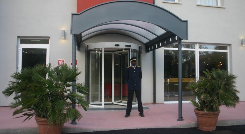 Отель Hotel Formula International
