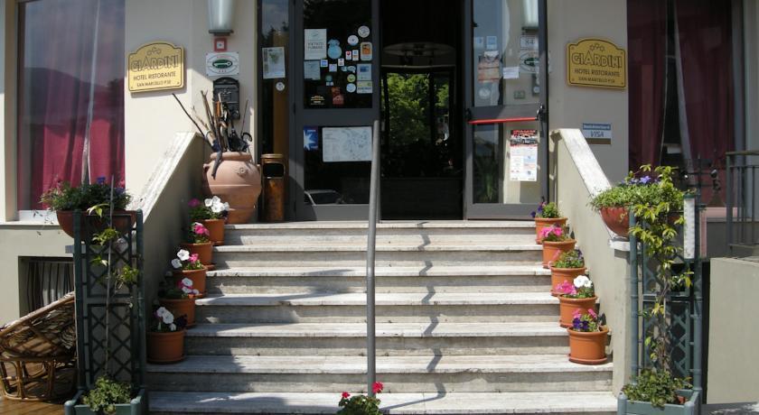 Отель Albergo Ristorante Giardini