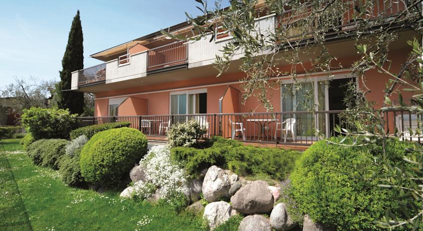 Апартаменты Residence La Madonnina
