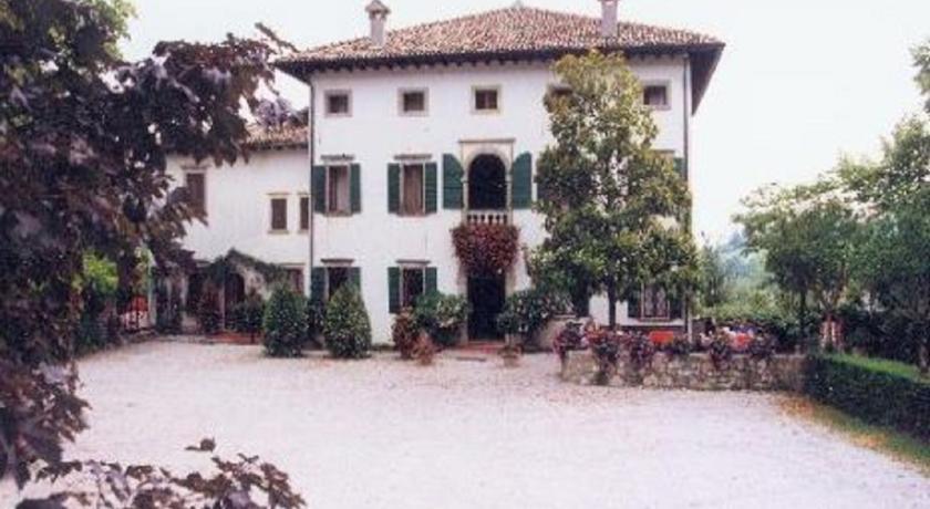Отель Albergo Ristorante Ai Pini