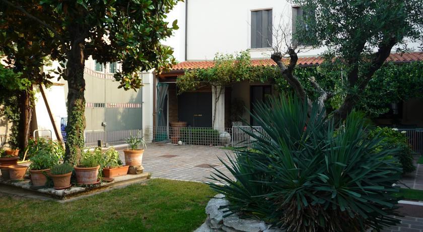 Мини-отель Casa Stefy B&B