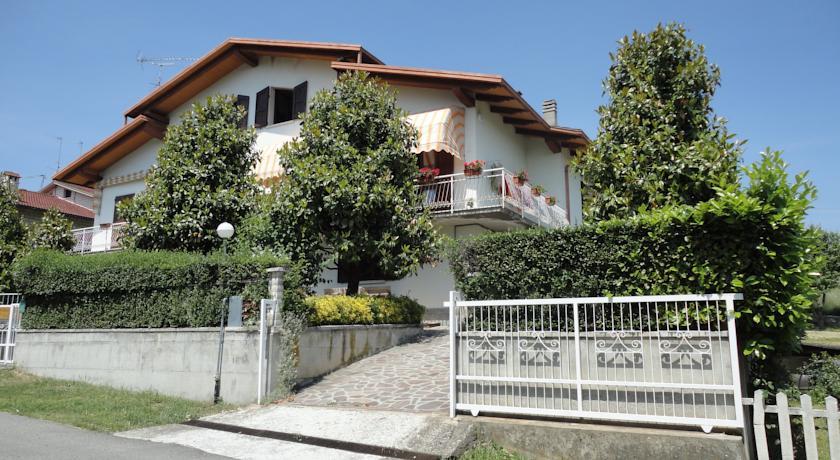 Мини-отель Cherry House B&B