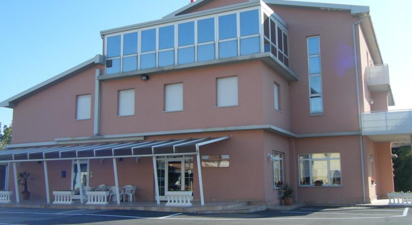 Отель Hotel Trieste