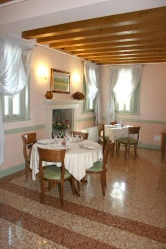 Отель Albergo Ristorante Possessioni Ferraresi