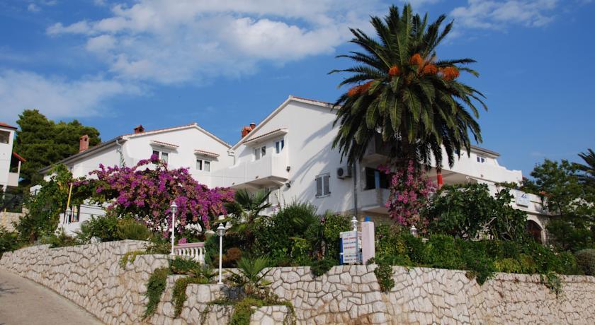 Апартаменты Apartments Nada i Damir