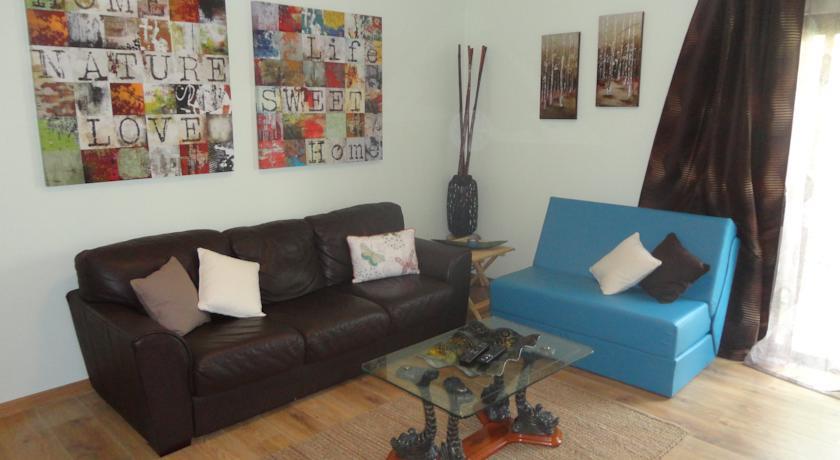 Апартаменты Ria Apartments