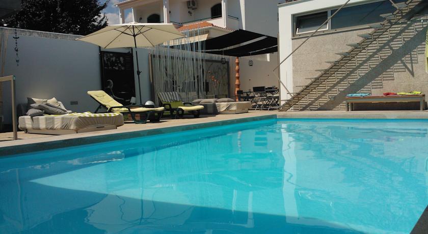Отель Hostel Covelo