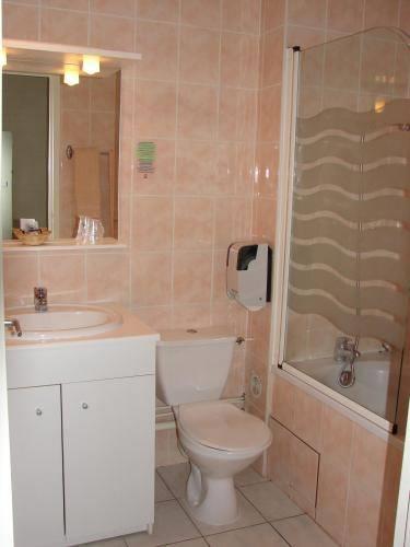 Отель Inter-hotel De Paris Et Des Voyageurs