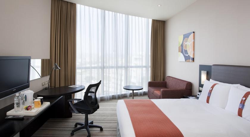 Отель Holiday Inn Express Taichung Park