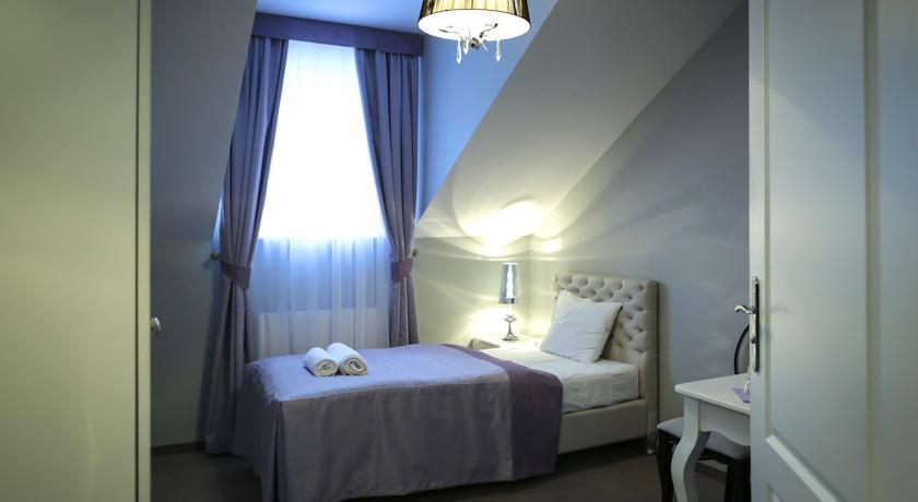 Отель Hotel Madelaine