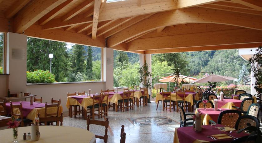 Отель Hotel Park Oasi