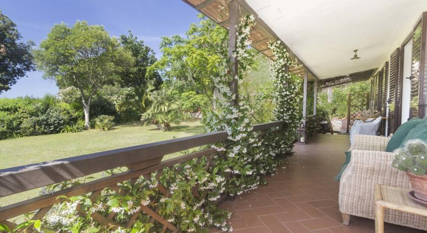 Апартаменты Villa Monserrato