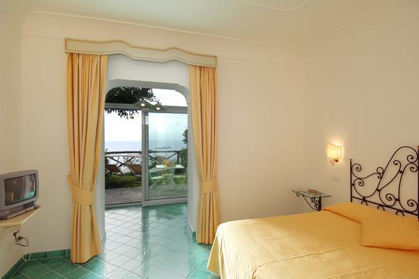 Мини-отель Bacio del Sole B&B Positano