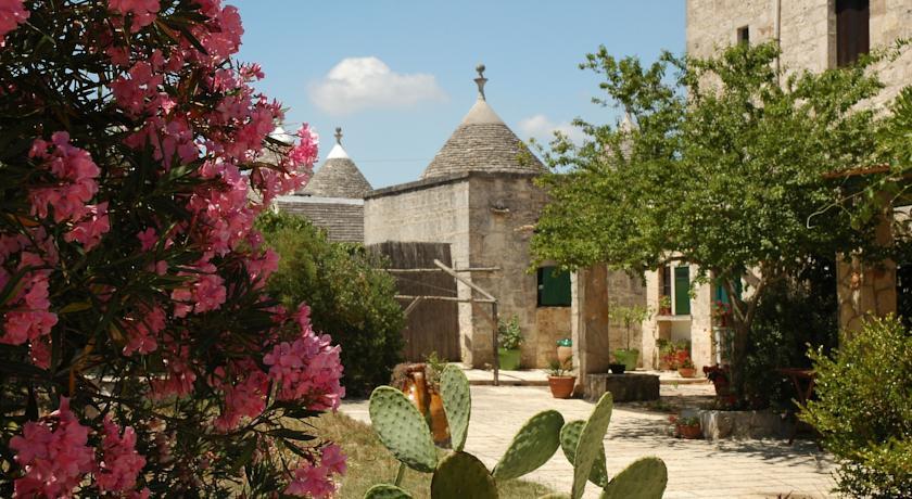 Отель Masseria Contino