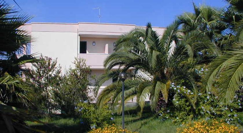 Апартаменты Vaia Residence